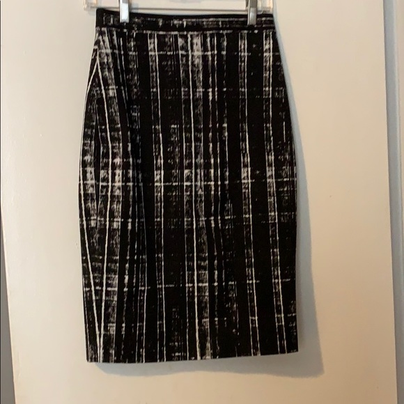 Black & white high waist pencil skirt - Picture 1 of 3